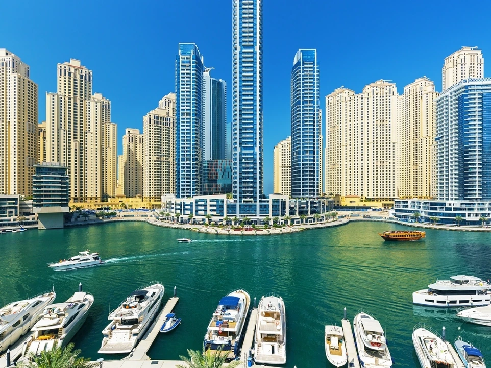 Conoce Dubai con Dhahabi